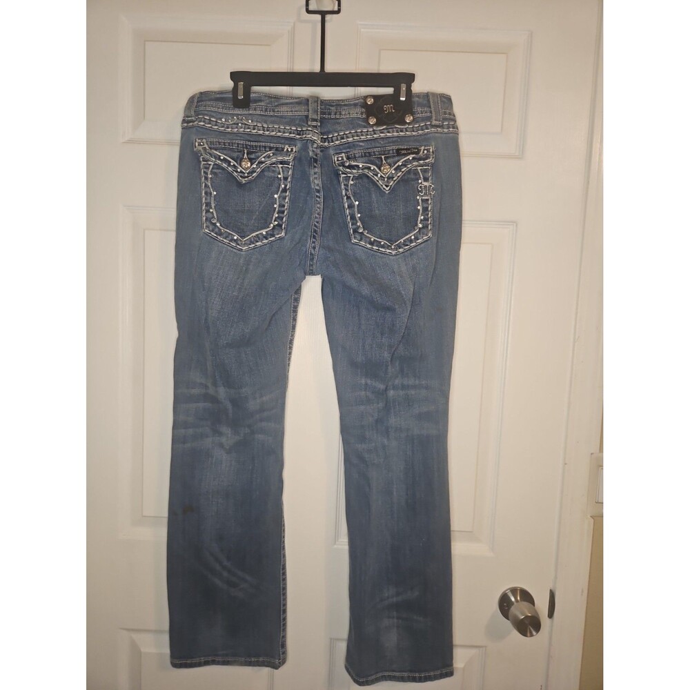 Miss Me Jeans JE5161E3R Size 33 Inseam 31 Women's Low-Rise Easy Bootcut Distress